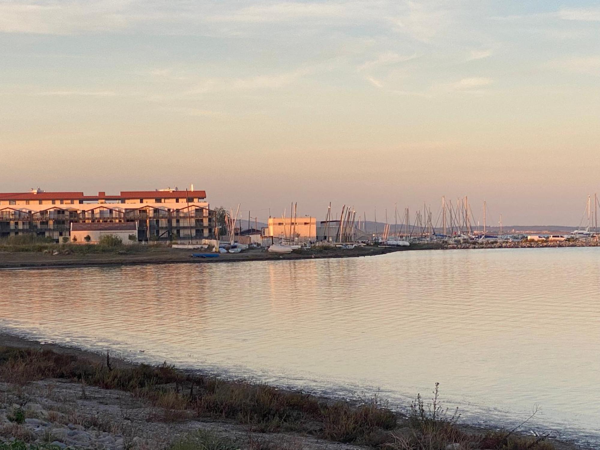 Appartamento Un Endroit De Reve Marseillan  Esterno foto