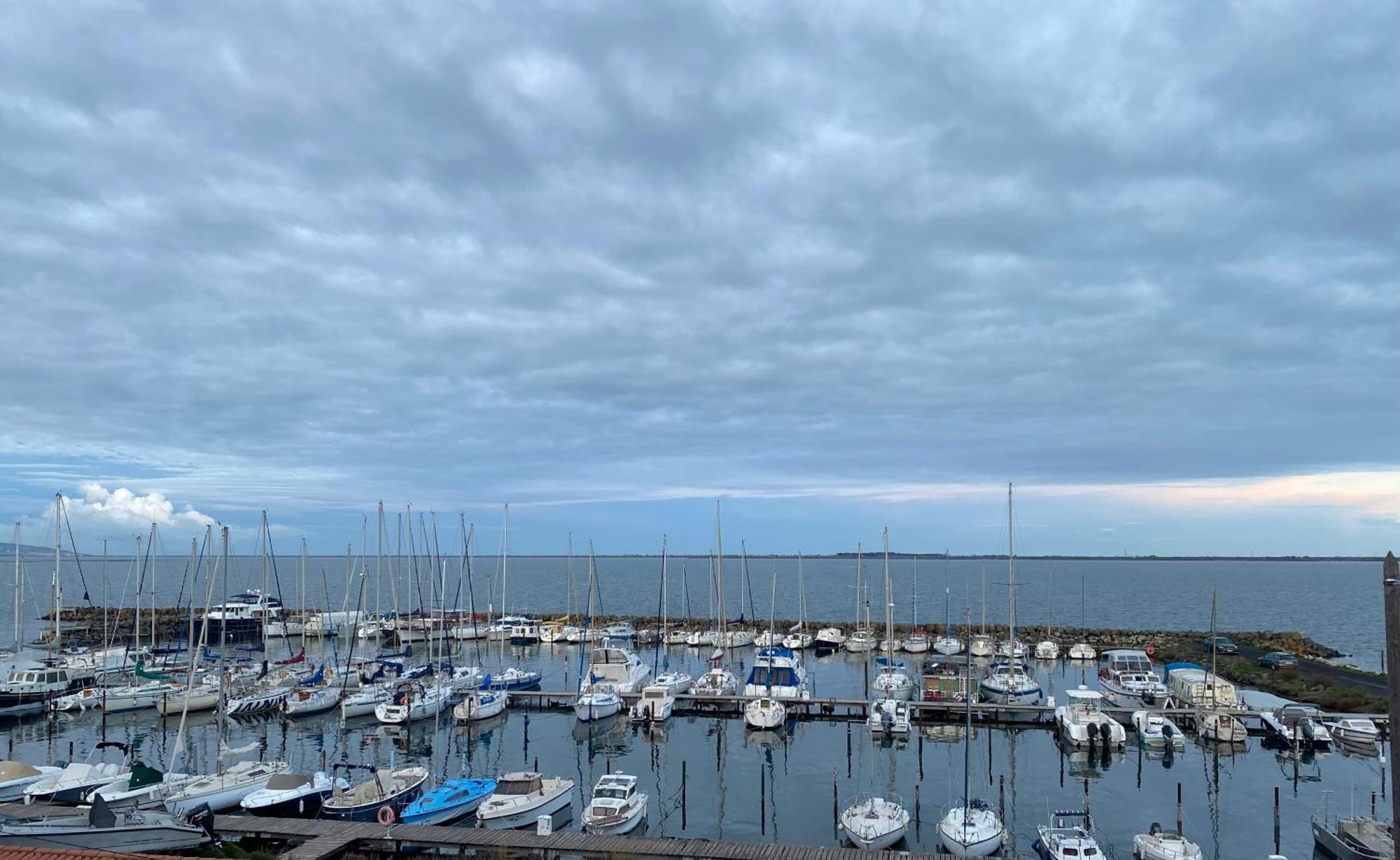 Appartamento Un Endroit De Reve Marseillan  Esterno foto
